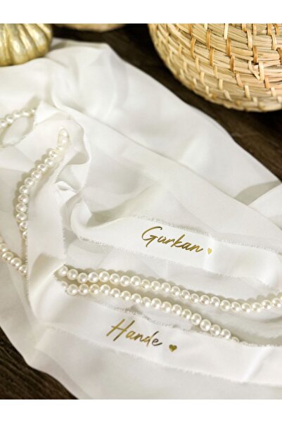 imzatasarım Dökülen İncili Kişiye Özel Söz Nişan Kurdelesi – İsim Baskılı İpe...