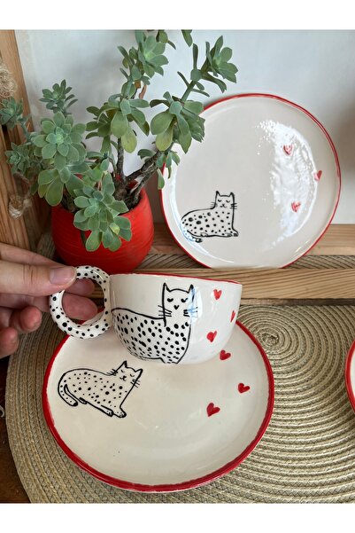 Elmas Cat / Red Heart Handmade Ceramic Cup and Saucer