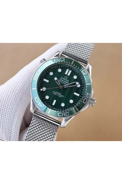 Om OMEGA Seamaster Diver Watch