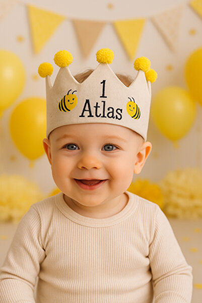 Fiyonka 1 Yaş Doğum Günü Tacı – İsme Özel Kişiselleştirilebilir Arı Konsept Parti Tacı