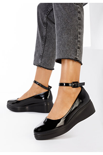 B T Shoes Černé dámské polobotky na platformě Evelyne V2