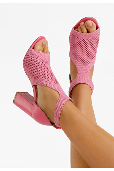 B T Shoes Fuchsiové sandály na podpatku Oxiana