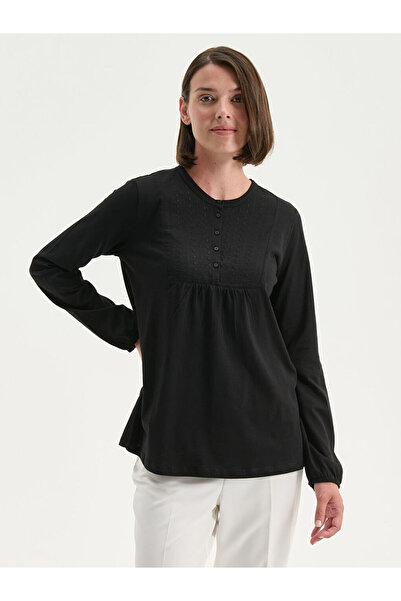 LC Waikiki Sparkling Selections from Shining Store |   Crew Neck Embroidered Blouse