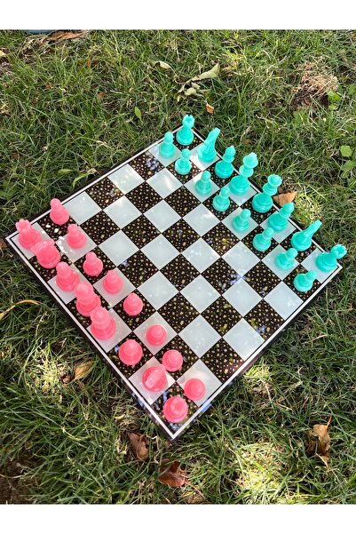 Glit Glass Türkiye’de ilk cam Satranç takımı 30x30 cm