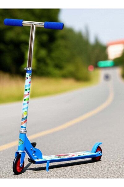 Looney Tunes Mascube Looney Tunes 2 Wheels Scooter for Kids Blue