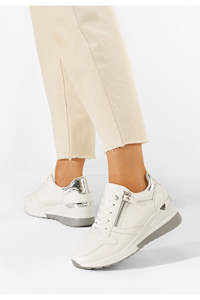 B T Shoes Bílé dámské tenisky na klínku Rafina