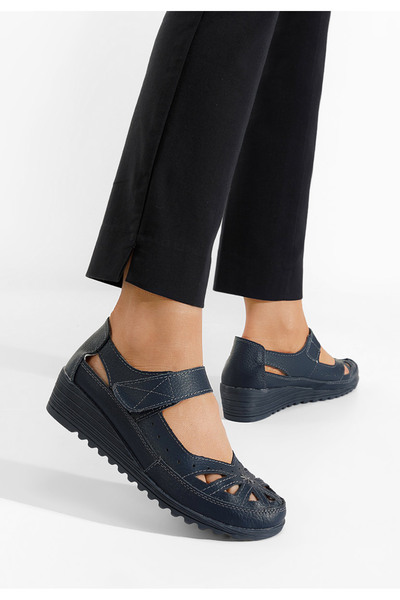 B T Shoes Modré baleriny na klínku Cassina