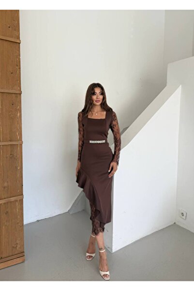 Monchoix Kadın Otriş Detaylı Dantelli Taşlı İthal Kumaş Elbise