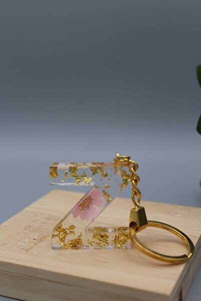 Roza ميدالية مفاتيح مزينة بالورد المجفف وورق الذهب حرف Z من الرزين الفاخر