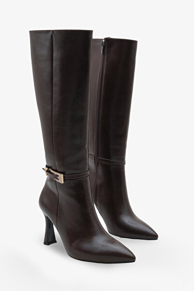 LOJO Women's Buckled Side Zipper Heeled Pointed Toe Casual Boots Kilves Brown