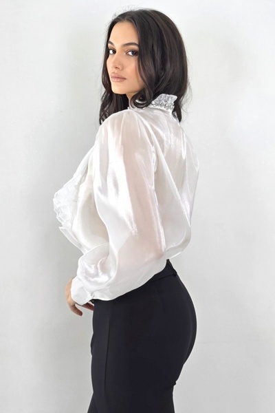 FashionForYou Camasa pentru evenimente Costanza, cu volane si cristale, ALB