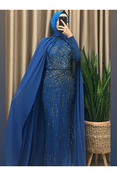 MERVE TESETTÜR فستان سهرة بتصميم حجري مع عباءة