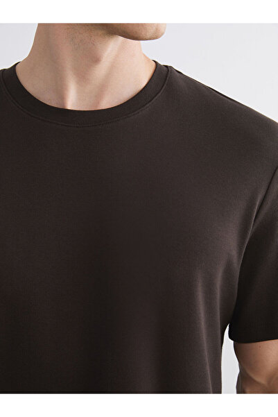 LC Waikiki Λαμπερές επιλογές από το Shining Store | Ανδρικό μπλουζάκι με κοντό μανίκι με λαιμόκοψη