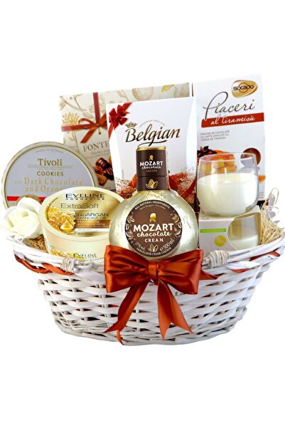 CADOURI RAFINATE Cos Cadou Femei Elegant White & Gold cu Mozart, Cosmetice, C...