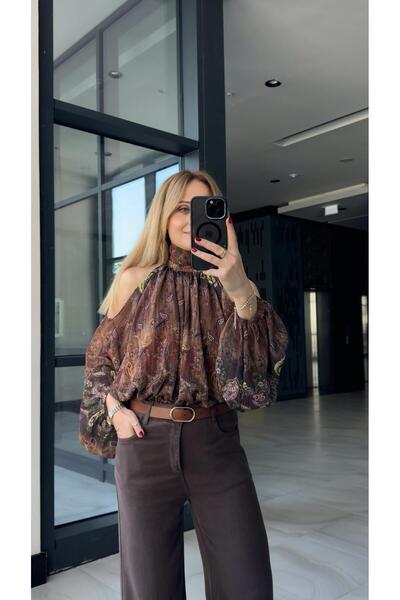 FEMİAS KAHVERENGİ OMUZ DEKOLTE BLUZ