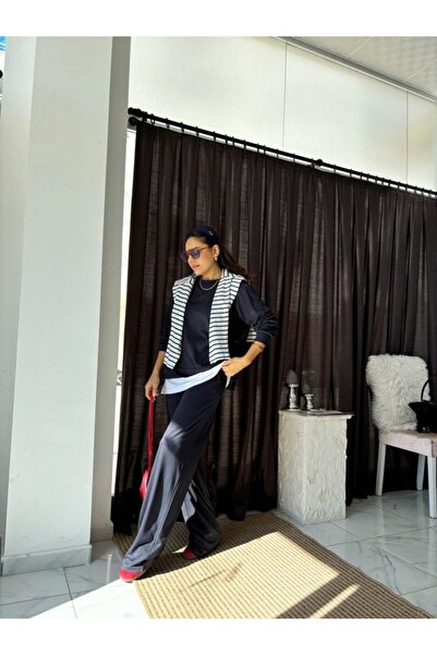 Modayakamoz Women's Crew Neck Athlete Detail Sweat and Flared Leg Loose Detail Trousers Double Set