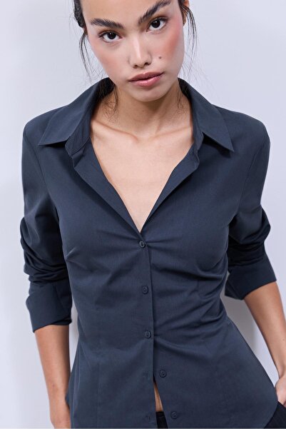 Stradivarius Basic fitted shirt