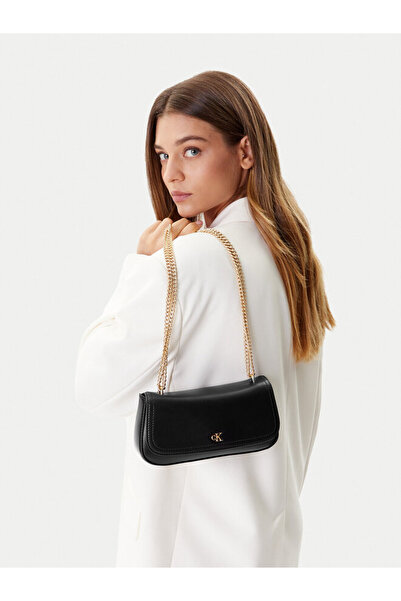 Calvin Klein Kadın Gold Zincir Askılı Manyetik Kapamalı CK Logolu Siyah Omuz Çantası LV04F3171G-YIH