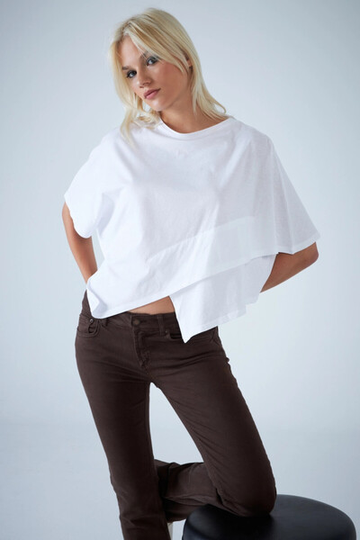 Cool & Sexy Women's White Bat Sleeve Asymmetrical T-Shirt Lpp1315