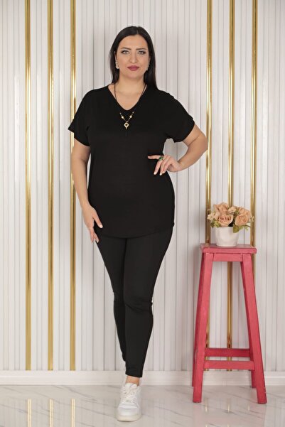 tülaybutik Women's Plus Size V-Neck Cotton T-Shirt