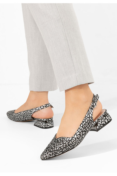 B T Shoes Cathya black low-heeled shoes