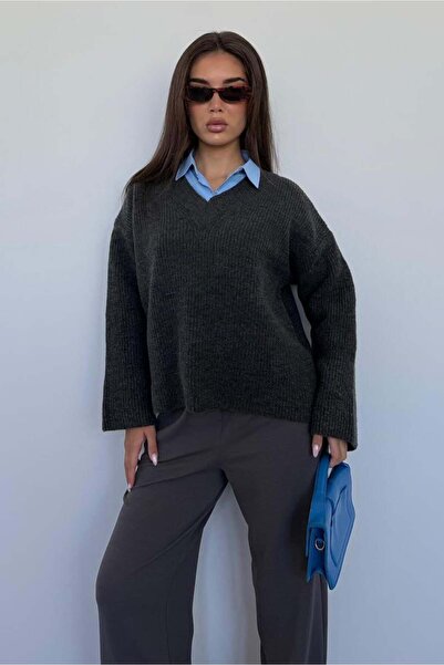 Madmext Pulover de damă din tricot cu decolteu în V antracit Mg2501