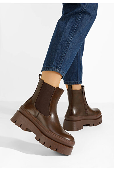 B T Shoes Hnědé kotníkové kozačky na platformě Solia