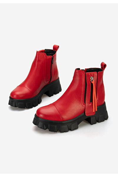 B T Shoes Červené kožené kotníkové boty Endless