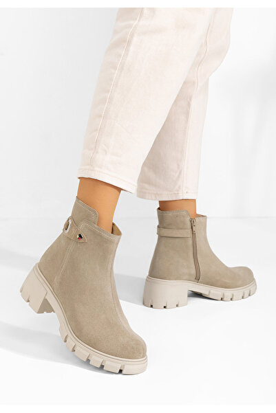 B T Shoes Women's suede boots Netalia beige