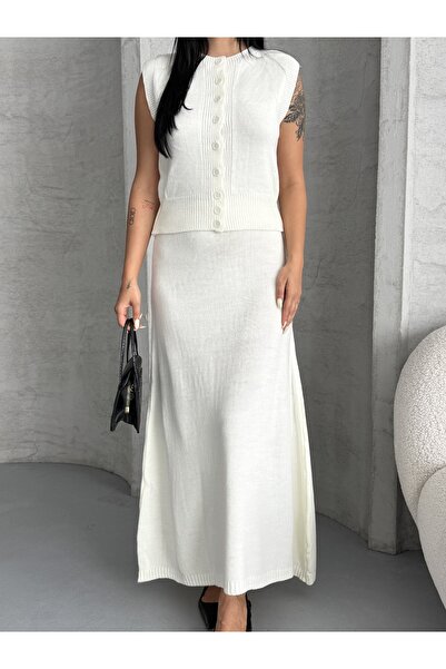 Housess Women's Button Detailed Vest and Skirt Bottom Top Double Knitwear Set