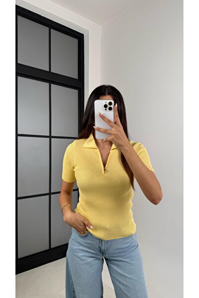 Gaus بلوزة تريكو صفراء بياقة بولو وتفاصيل سحاب GAUS-00123