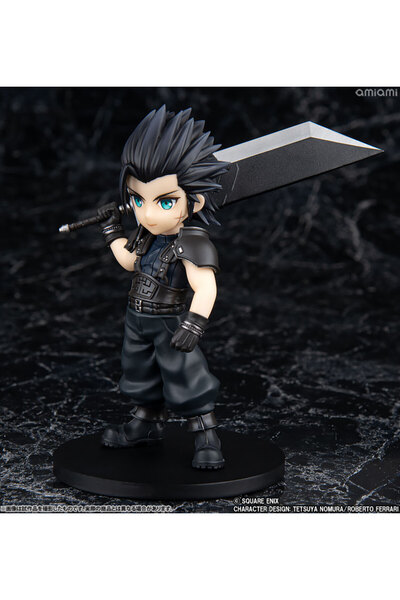 Square Enix فاينل فانتسي ٧ ريبيرث أدورابل آرتس زاك فير