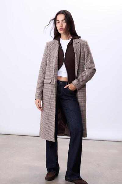 Stradivarius Uzun desenli düz kesim kaban