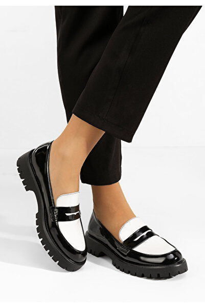 B T Shoes Černé lesklé dámské mokasíny Josefa