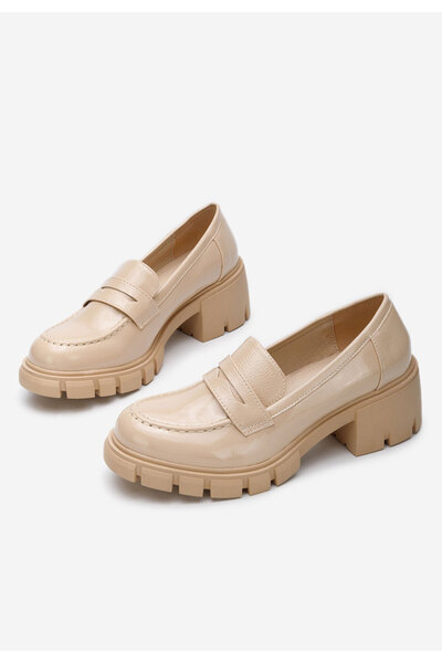 B T Shoes Béžové lesklé dámské mokasíny Falina