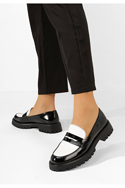 B T Shoes Černé lesklé dámské mokasíny Josefa