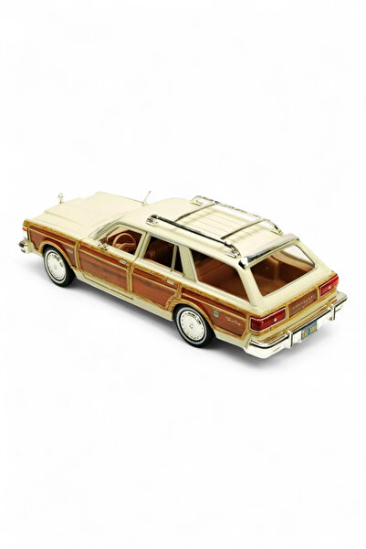 Peda Toy Çek Bırak Metal Model Oyuncak Araba 1:24 1979 Chrysler Lebaron Town & Country Krem