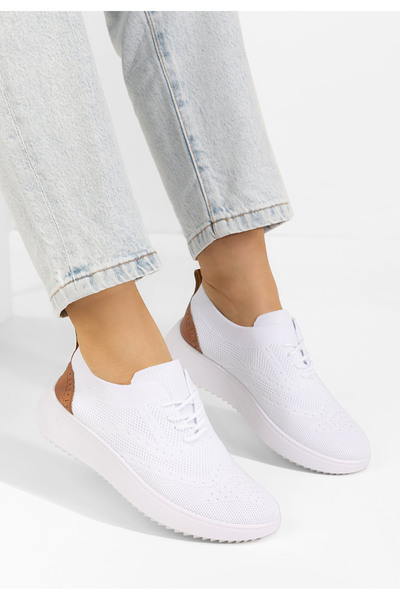 B T Shoes Bílé dámské polobotky Sorisa