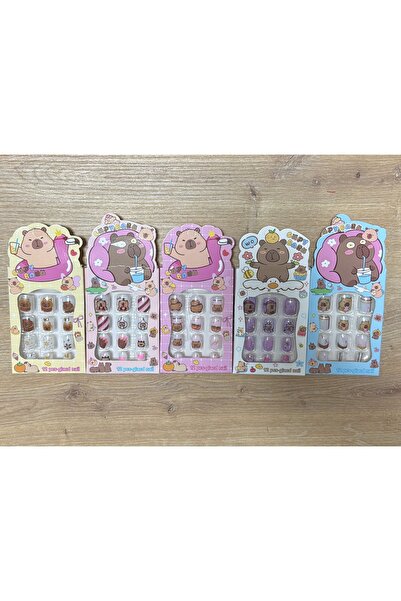 SANRIO Capybara Elsa Çocuk Takma Tırnak Yapışkanlı