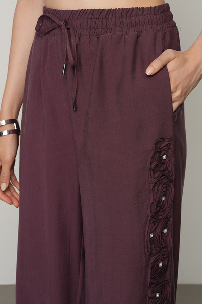 Orfeo Negro Women's Stripe Rose and Stone Detailed Solid Color Elastic Waist Wide Leg Trousers