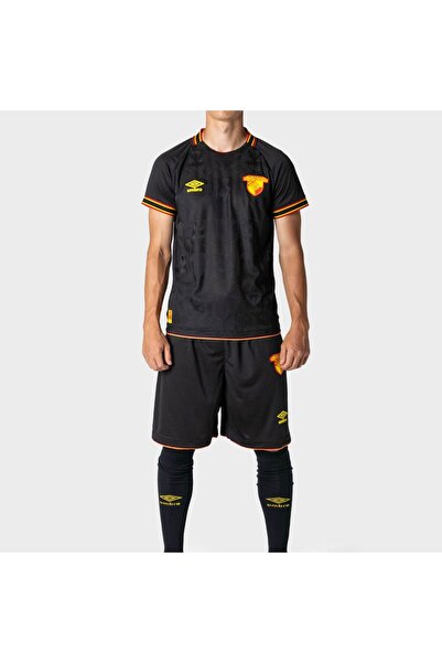 🏃‍♂️ Umbro ile Spor Şıklığını Keşfedin! Hızla Alışverişe