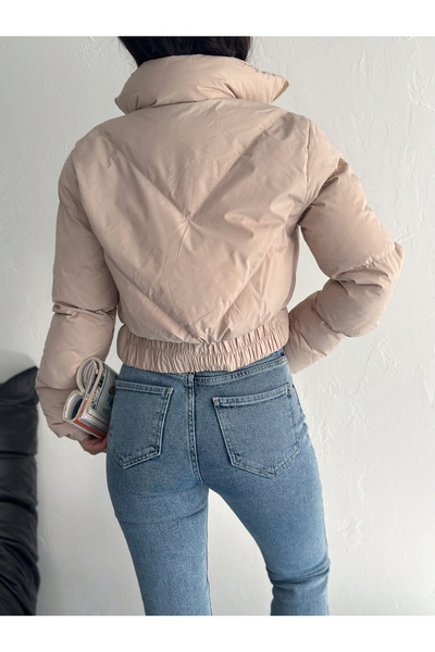 ladyzey kadın bej fermuarlı cepli dik yaka kısa şişme mont