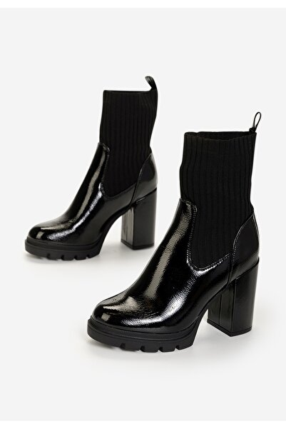 B T Shoes Černé kotníkové boty na podpatku Lorianna