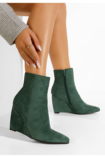 B T Shoes Zelené kotníkové boty na klínku Simera