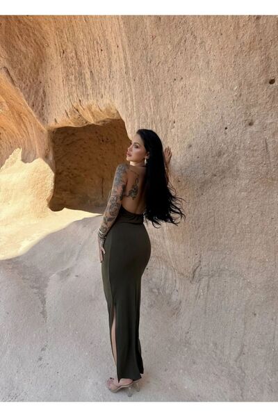 aytenli Degaje Dökümlü Gold Aksesuarlı V Yaka Sırt Açık Yan Büzgülü Yan Yırtmaçlı Astarlı Uzun Elbise