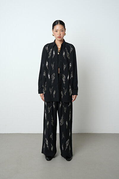 Orfeo Negro Women's Solid Color Oversize Shirt with Stone Embroidery on the Front