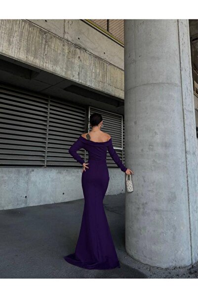 Modafeminen KREP TAŞLI UZUN DEGAJE YAKA MOR ELBİSE 583075