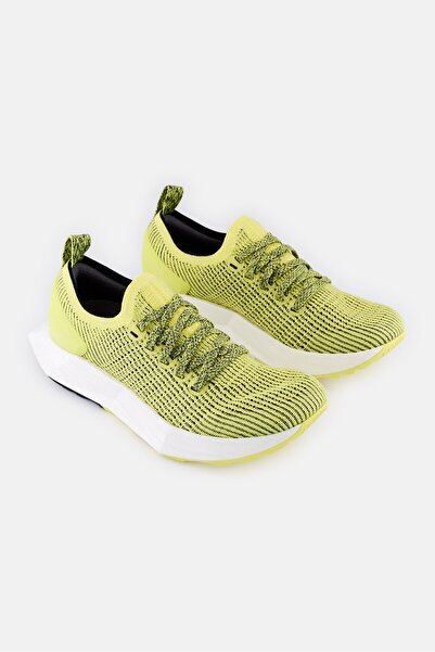 Allbirds حذاء Tree Flyer نسائي خارجي برباط، أصفر
