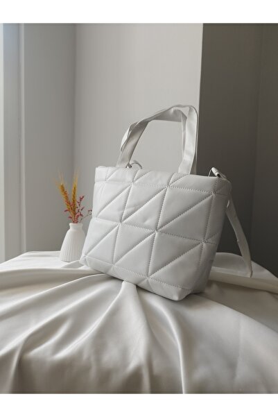 VivazzaLuxe Women's Leather Quilted Pattern Zippered Casual Medium Size Hand and Shoulder Bag