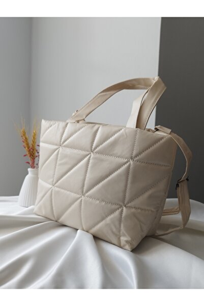 VivazzaLuxe Women's Leather Quilted Pattern Zippered Casual Medium Size Hand and Shoulder Bag